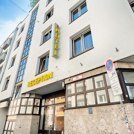B&B Hotel Muenchen-Hbf エクステリア 写真